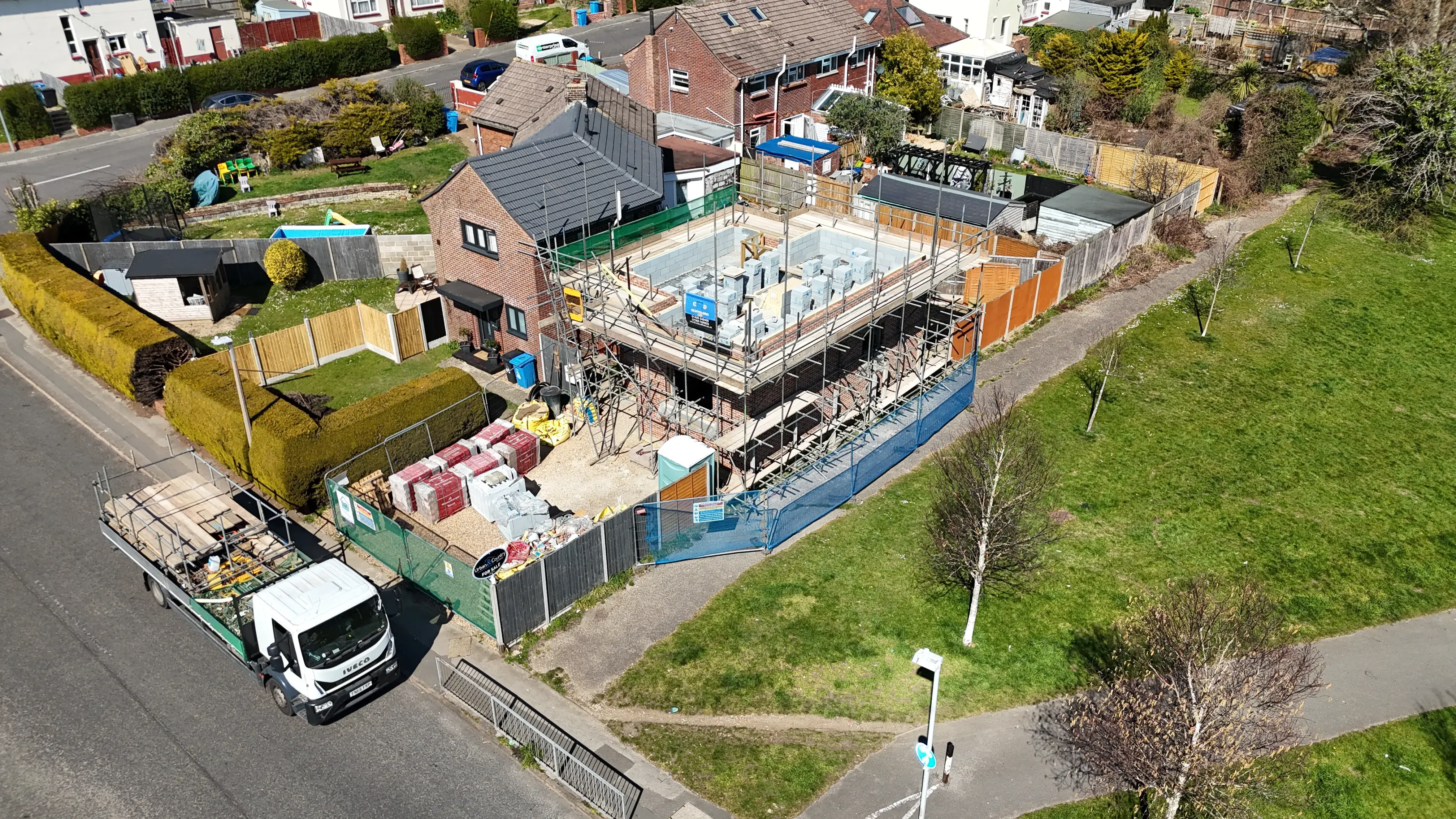 An aerial view of a house under construction.